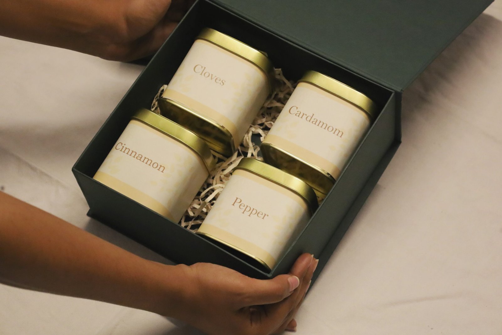 Spices-box-cutomised-best-gift-hamper-wrapsodize