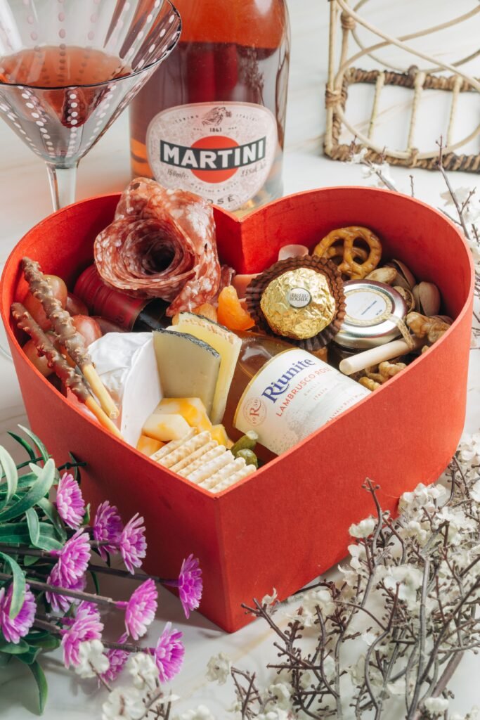 premium-customised-gift-hamper-wrapsodize